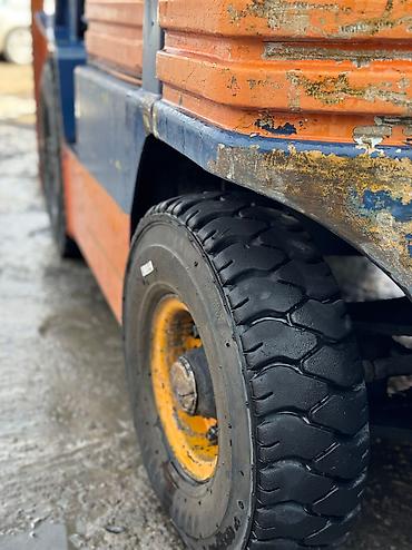 tir: Погрузчик, Toyota, 2005 г., Колесный, Вилочный — 5
