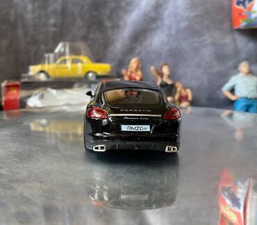 Avtomobil modelləri: Mercedes, 2010 il, 1:35, Dəmir, Ödənişli çatdırılma — 13