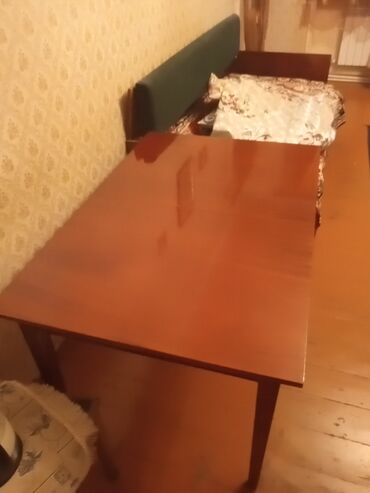 столы ручной работы: Qonaq masası, İşlənmiş, Açılan, Taxta, Kvadrat masa