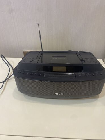 Digər TV və video məhsullar: Filips firmasi olan radio usb, flaşka yeri de var, ela veziyyetdedir