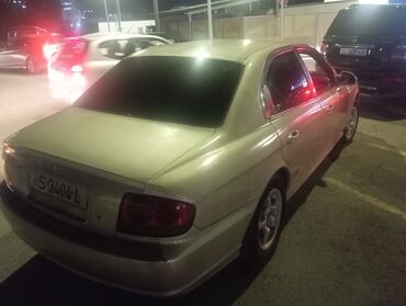 меняю на соната: Hyundai Sonata: 2002 г., 2 л, Механика, Газ, Седан