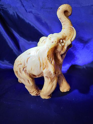 Figure: Figura nova slona iz 70,80ih godina. Figura slona po tradiciji — 6