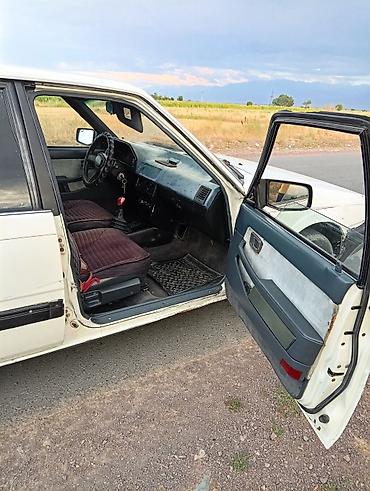 ом 662: Mazda 626: 1988 г., 2 л, Механика, Бензин, Седан — 9
