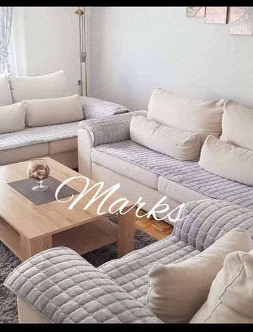 Posteljina: Ne klizajuci plisani flekeri. Idealni za odrzavanje. Set sadrzi tri — 13