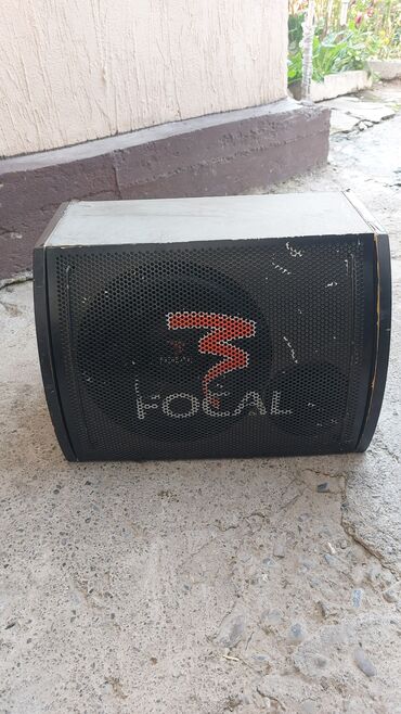усилители для сабвуфера: Автомобильный сабвуфер Focal Solution 25 A1 в корпусе, предназначенный