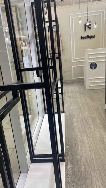 Кронштейны, стойки: Кронштейн Для одежды, Материал: Металл, На колесах