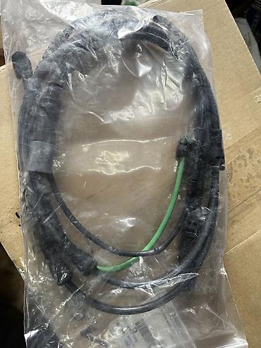 Другие автозапчасти: Запчасти на BMW БМВ колодки фильтра полики все в оригинале !!!На Е70 — 13