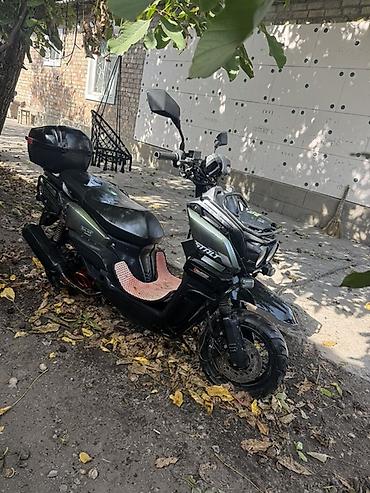 Скутер Zest 150 (похоже на Zest/TTR туристического стиля) - Кузов в