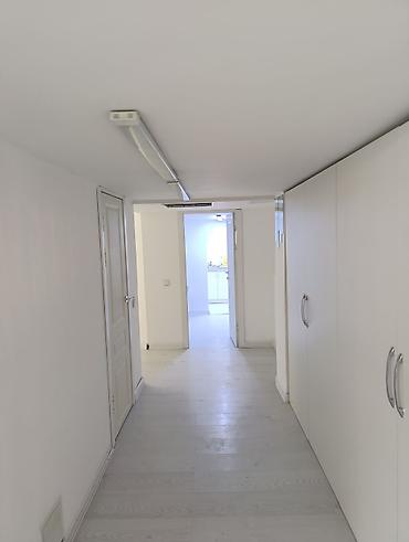 Продажа помещений свободного назначения: Продается Коммерческое помещение!!!! в Золотом квадрате 111м2 ( — 6