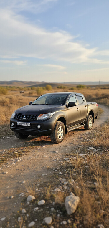 Mitsubishi: Mitsubishi L200: 2.5 l | 2017 il 205000 km Pikap — 1