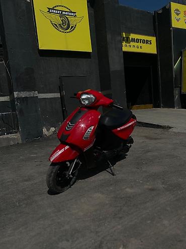 moped zigzag: Qırmızı rəngli şəhər skuterı Xüsusiyyətlər:Salam Zigzag satılır.Mator — 1