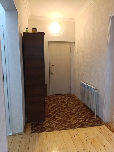 Köhnə tikili: Albalılıq dayanacağı 322 saylı məktəbin yanında 9Mərtebeli binanın — 6