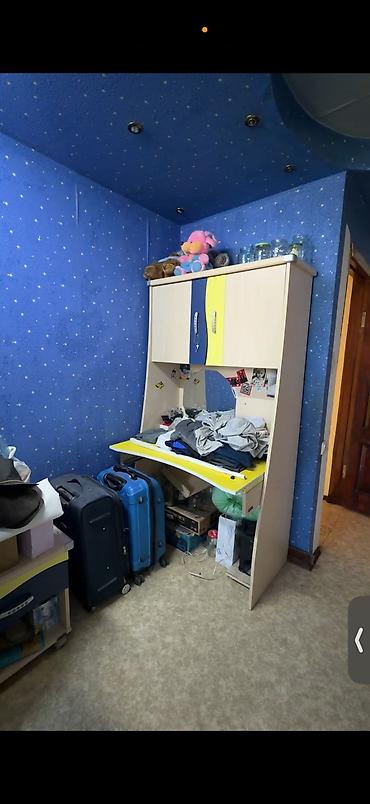 мебель для подростка: Детский стол, Б/у, ЛДСП, Самовывоз, Платная доставка — 1