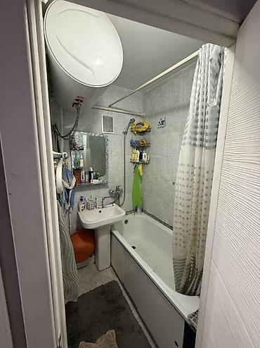 52: 3 комнаты, 52 м², Пишпек Индивидуалка, 1 этаж, Косметический ремонт — 3