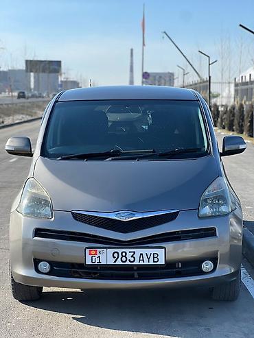 Toyota: Toyota Ractis: 2006 г., 1.5 л, Автомат, Бензин — 1