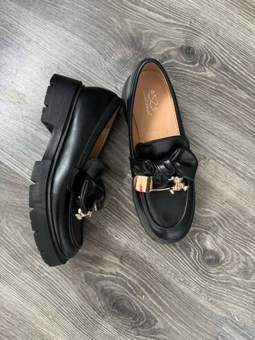 blejzer siv broj: Loafers, 37