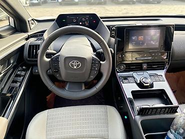 гидро ручник: Toyota bZ4X: 2023 г., Электромобиль, Кроссовер — 7
