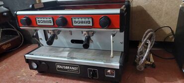 оборудование для кафе и ресторанов: Продаётся срочно кофемашина с кофемолкой Гарантия 6 месяцев