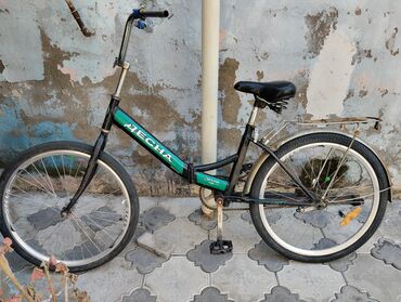 velas: Salam Velosiped yaxşı vəziyyətdədir İdealdır.Sadece pedalı sarvat və