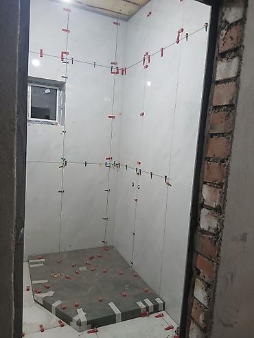 Укладка плитки в ванной | Керамогранитная плитка Больше 6 лет опыта at lalafo.kg Укладка плитки в ванной | Керамогранитная плитка Больше 6 лет опыта