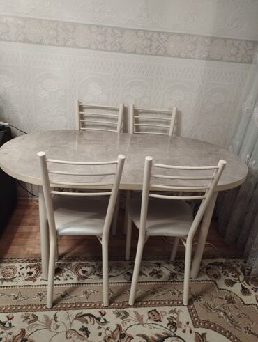 Другие столы: Крепкий новый стол размер150×90 цена 16000отдельно стулья 4 шт//