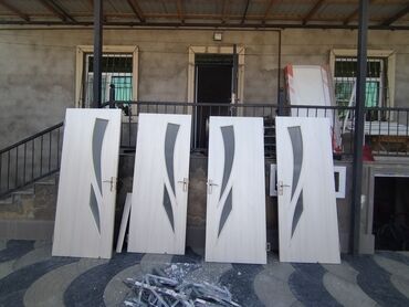 Lak-boya məhsulları: Ağ rəngli interyer qapıları dəsti - Material: MDF/taxta əsaslı panel
