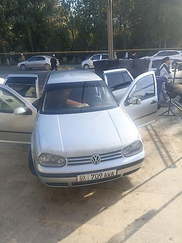12 t: Volkswagen Golf: 2002 г., 1.6 л, Механика, Бензин, Хэтчбэк — 4