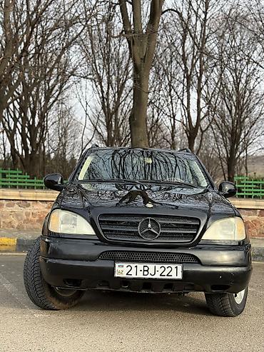 Mercedes-Benz: Mercedes-Benz ML 320: 3.2 l | 2001 il Ofrouder/SUV — 1