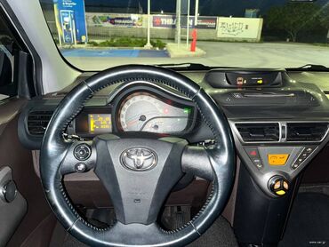 Toyota: Toyota iQ: 1 l. | 2010 έ. Χάτσμπακ — 17