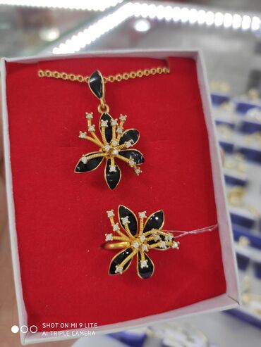 бриллиантовый набор цена: Очень красивый Набор Цепочка с подвесками+ кольцо Серебро под жёлтого