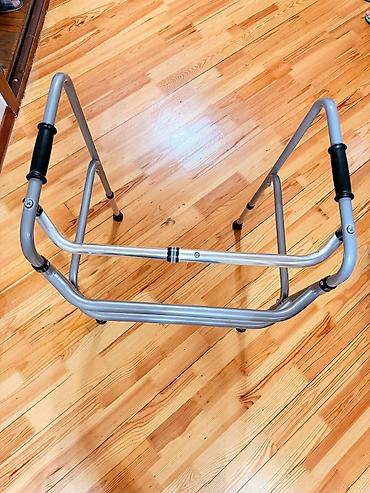 Медтовары: Gəzinti üçün yüngül alüminium təkərsiz rollator (sürünən) - Material — 1