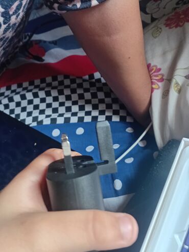 işlənmiş planşetlər: Адаптер