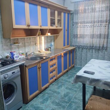 Uzunmüddətli kirayə mənzillər: Sumqayıt şəhəri, 9-cu mkr-n ərazisində inşa edilmiş 9 mərtəbəli köhnə — 13