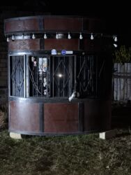 Butkalar, köşklar: Tecili pul lazim oldugu ucun deyerinnen asaqi qiymete satilir.her yeri — 1