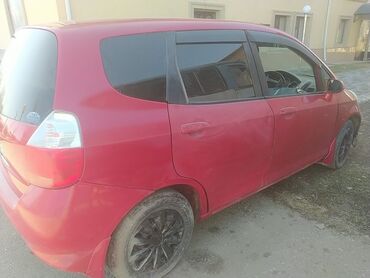 мицубиси каризма: Honda Fit: 2002 г., 1.3 л, Вариатор, Бензин, Хетчбек