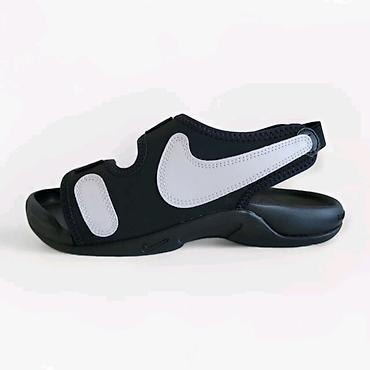 найк nike: Продаю НОВЫЕ детские сандали Nike ( Black/White) 👇 Размер: eur: 31 — 2