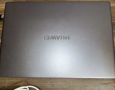 Настольные ПК и рабочие станции: Intel Core i5, 16 ГБ ОЗУ, 16 "