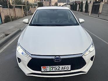fit shuttle: BYD E2: 2022 г., Электромобиль, Хэтчбэк — 1
