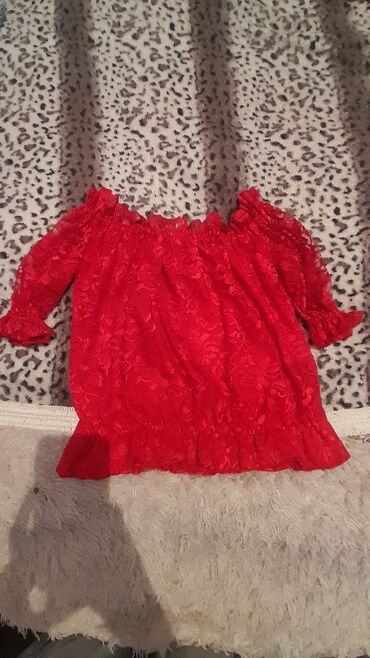 Рубашки и блузы: XS (EU 34), цвет - Красный