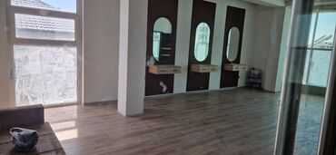 Ofislər: İcarəyə verilir----Masazırda yol kənarında 3 mərtəbəli +açıq mansarlı — 17