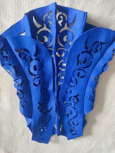 Утепленные жилеты: Жилетки — 4