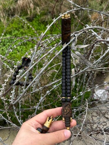 Təsbehlər: Təsbehlər hazır əldə var.çeşid çoxdu.çatdırılma 1_2 saata edilir. çox — 10