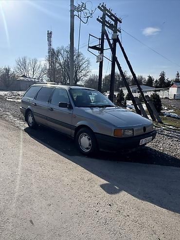 Volkswagen: Volkswagen Passat Variant: 1989 г., 1.8 л, Механика, Бензин, Универсал — 2