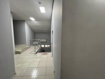 Ofislər: Azadlıq prospektində, Azadlıq metrosuna və Nəsimi metrosuna yaxın — 13