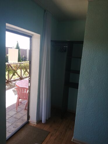 Отели и хостелы: Продаю гостевой дом 2-х этажный 450кв.м в Чон-Сары-Ой(15 минут на авто — 14