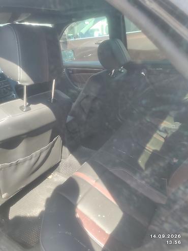 abs prius: Mercedes-Benz C-Class: 2.3 l | 1999 il Sedan — 4