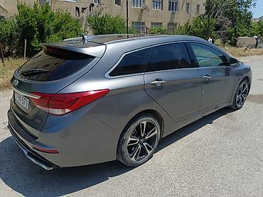 Hyundai: Hyundai i40: 2 l | 2015 il Universal — 13