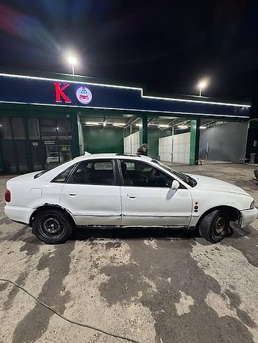 Audi: Audi A4: 1996 г., 1.6 л, Автомат, Бензин, Седан — 2