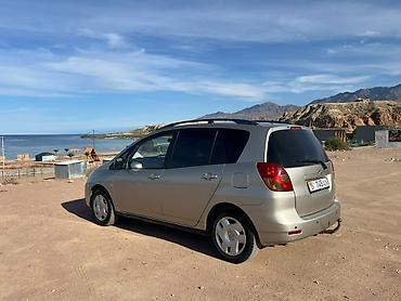 Toyota: Toyota Corolla Verso: 2002 г., 1.8 л, Механика, Бензин, Минивэн — 6
