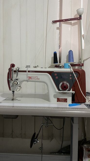 шивенни машина: Швейная машина Полуавтомат